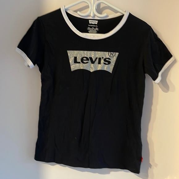 NWOT Levi’s t-shirt 100% cotton - Picture 1 of 6